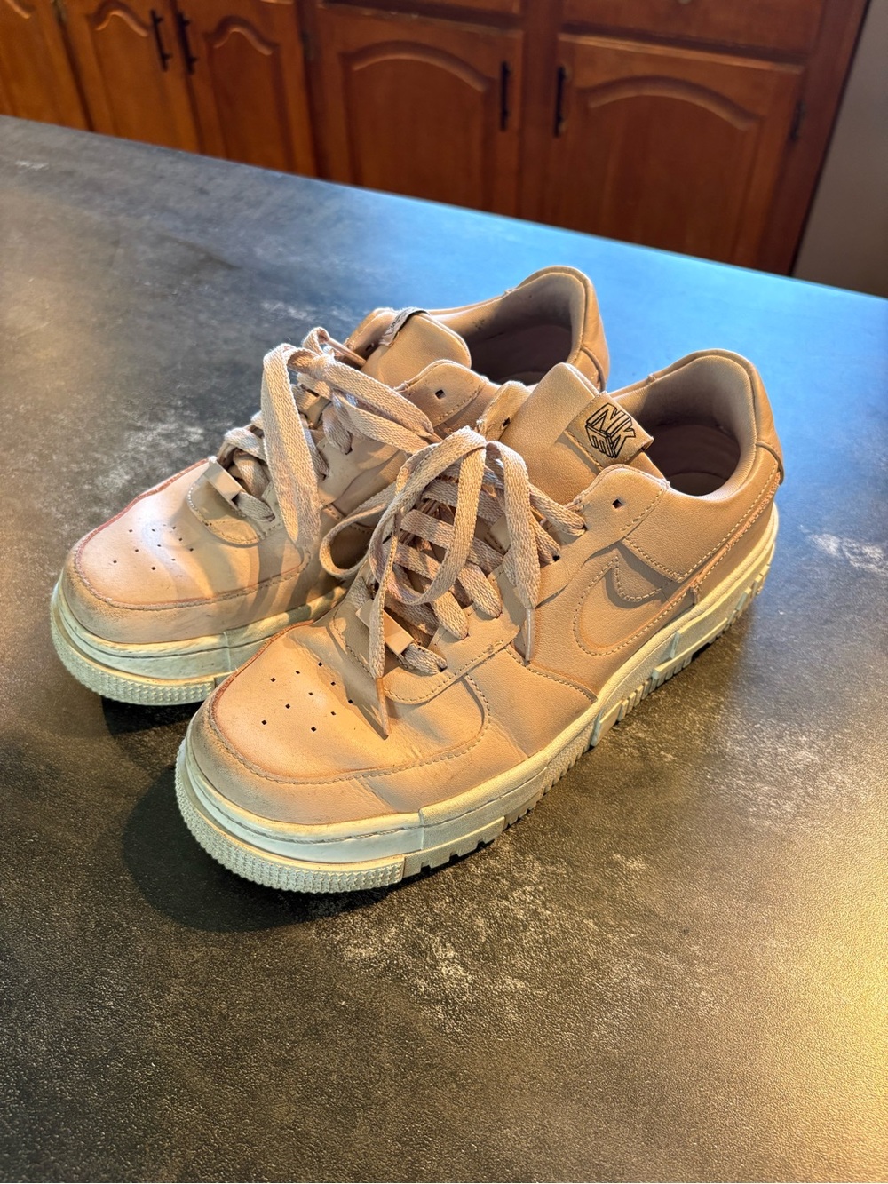 Nike Air Force 1’s Pink size 9.5